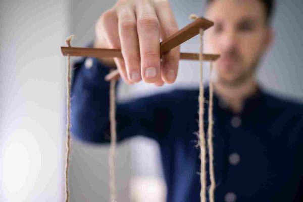 التلاعب بالأوراق المالية – مؤسسة الميزان للمحاماة التلاعب بالأوراق المالية - مؤسسة الميزان للمحاماة